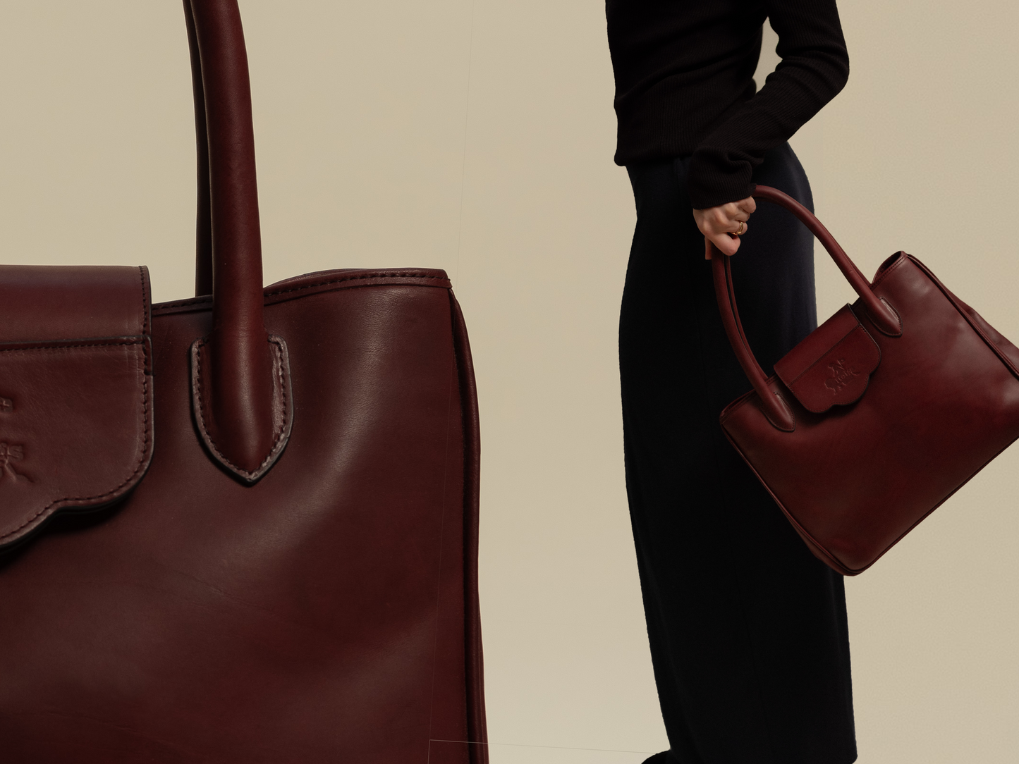 ''...EN SUISSE'' IN BURGUNDY RED