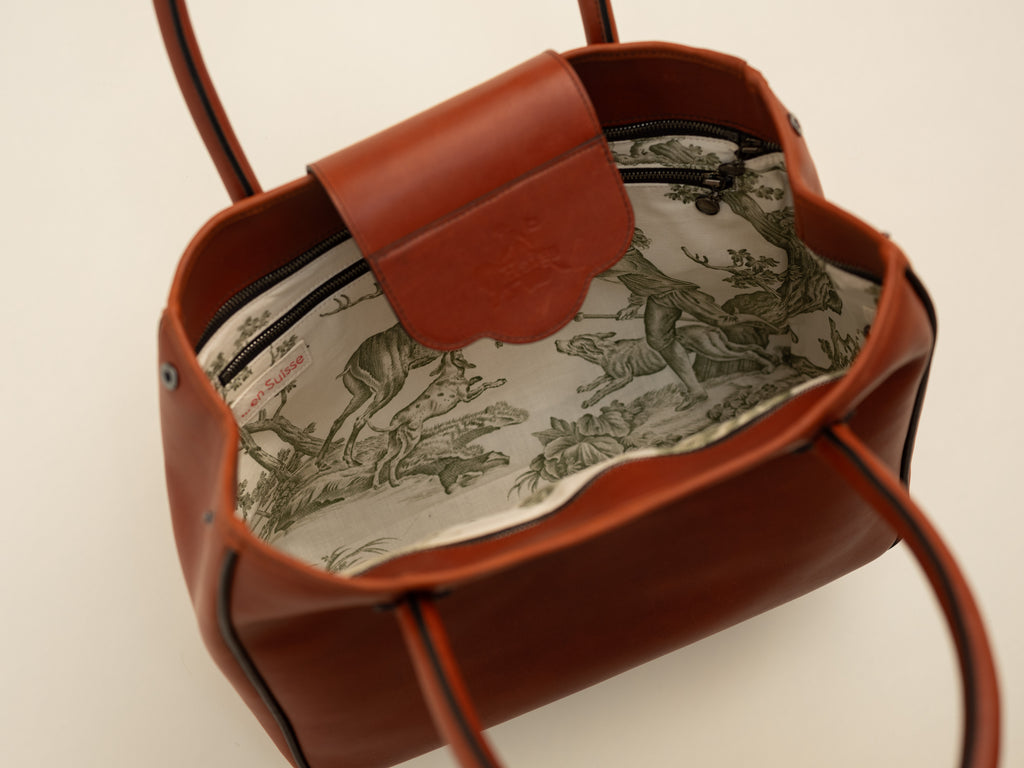 ''...EN SUISSE'' EN FAUVE (L)