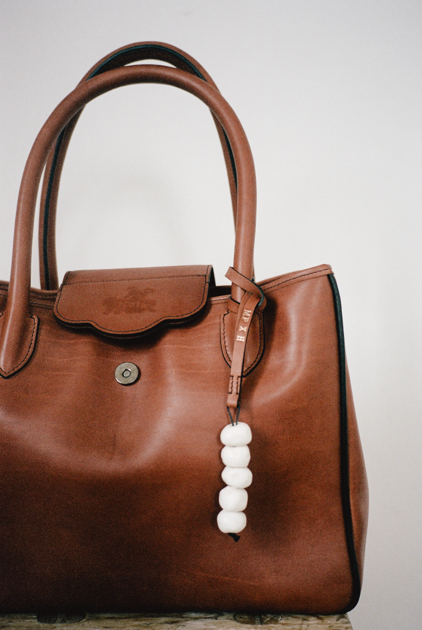 PORCELAIN BAG CHARM BY MAISON PASTIS X HEIGS