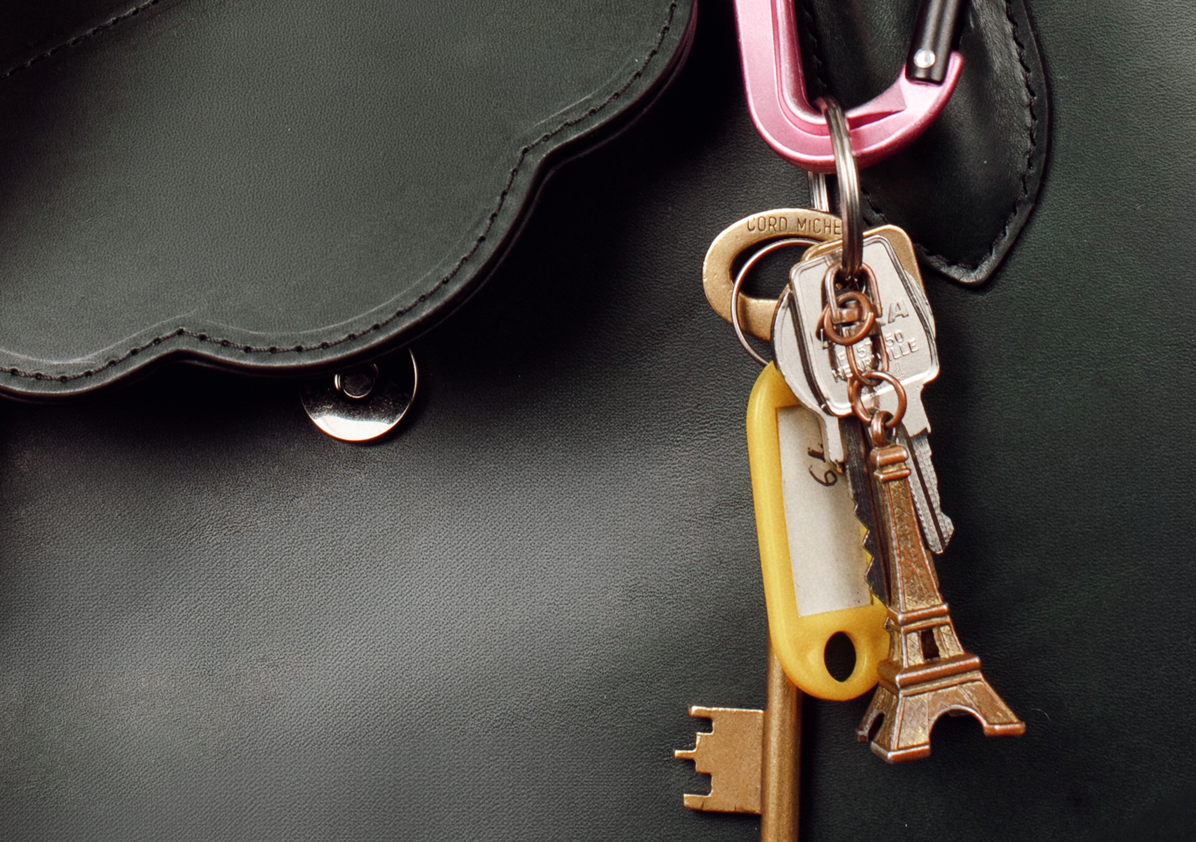 ''...EN SUISSE'' IN PINE L)