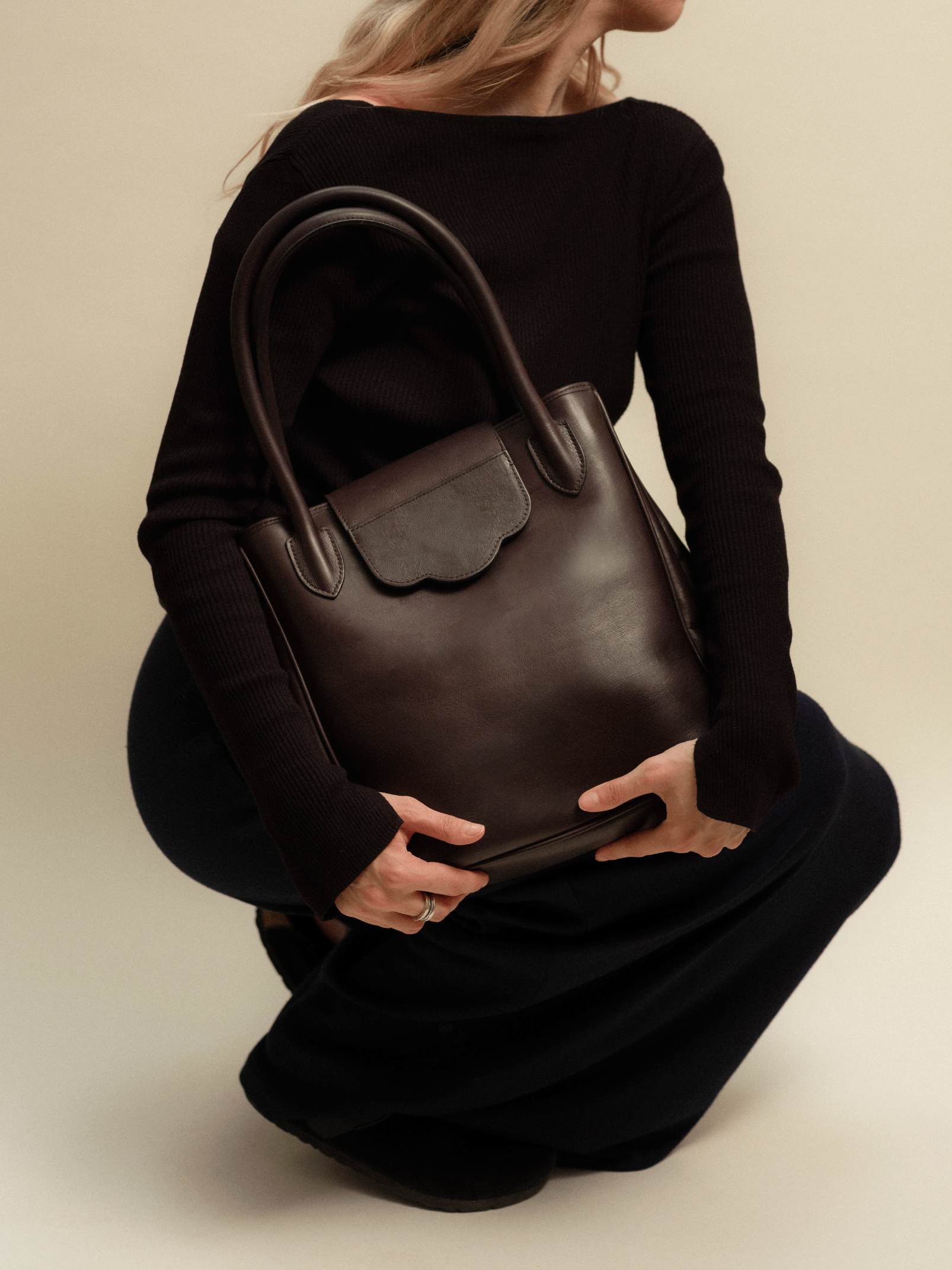 Petit Suisse Handbag in Charcoal