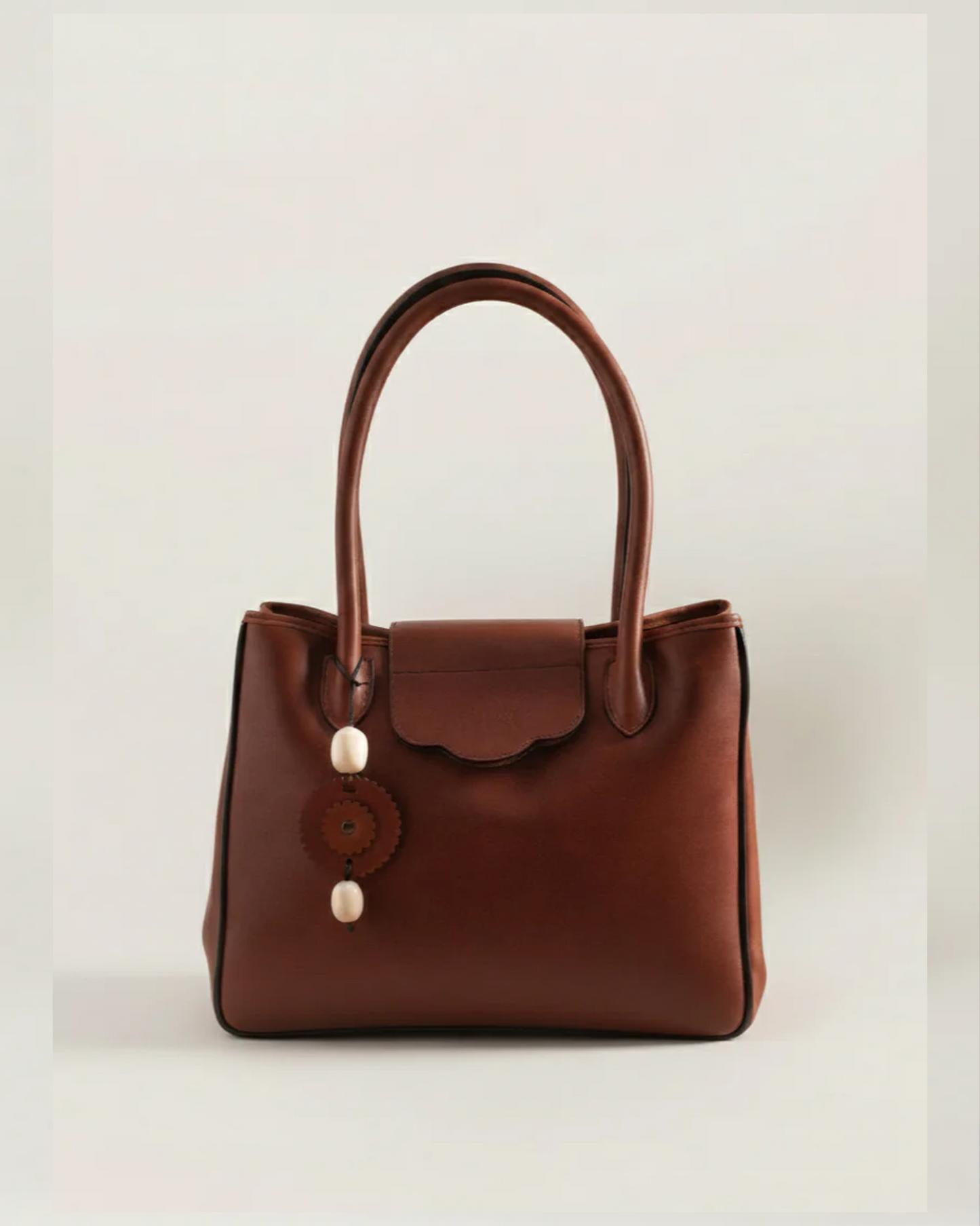 ''...EN SUISSE'' IN TAWNY