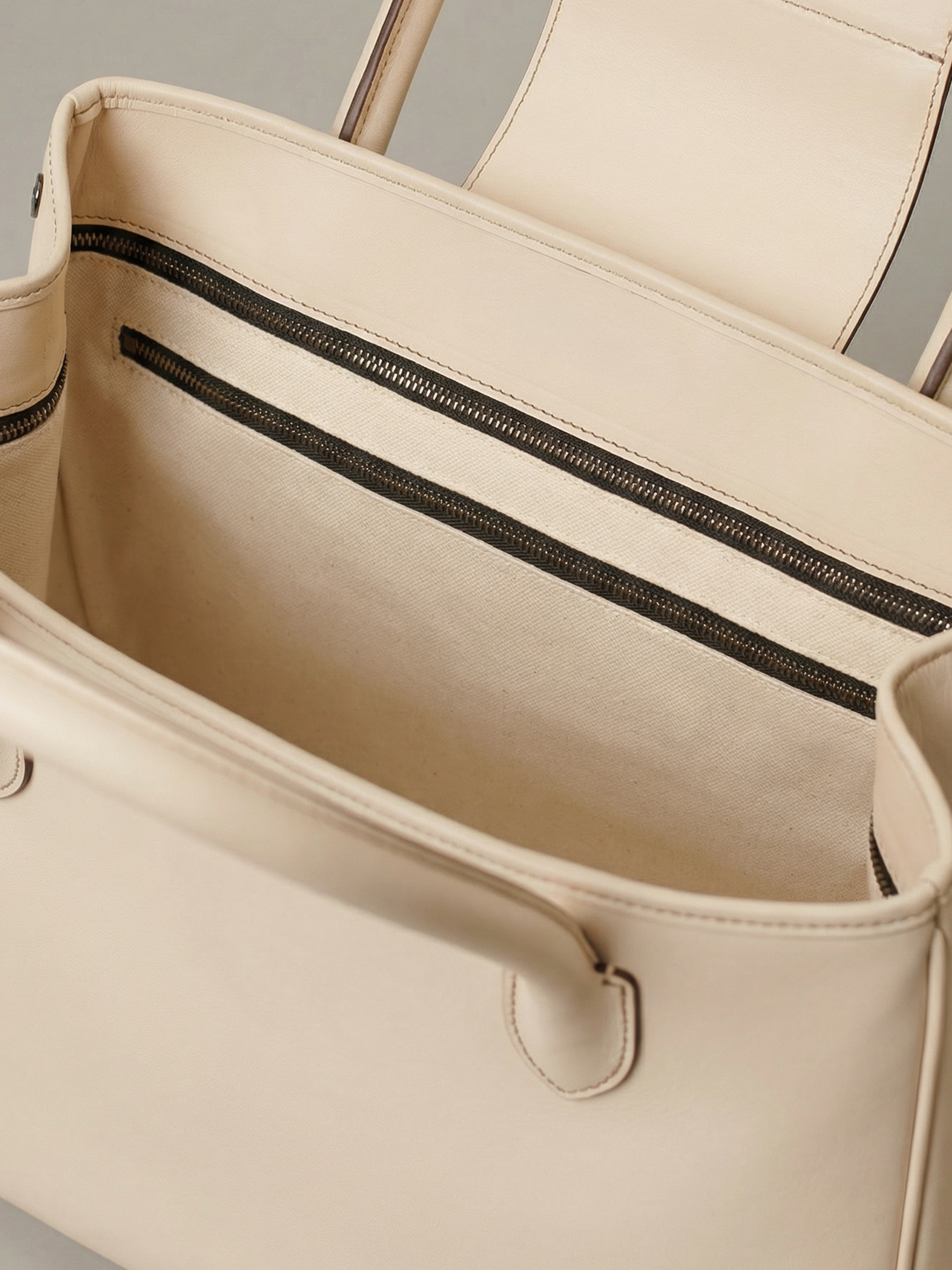 ''...EN SUISSE'' EN BEURRE (L)