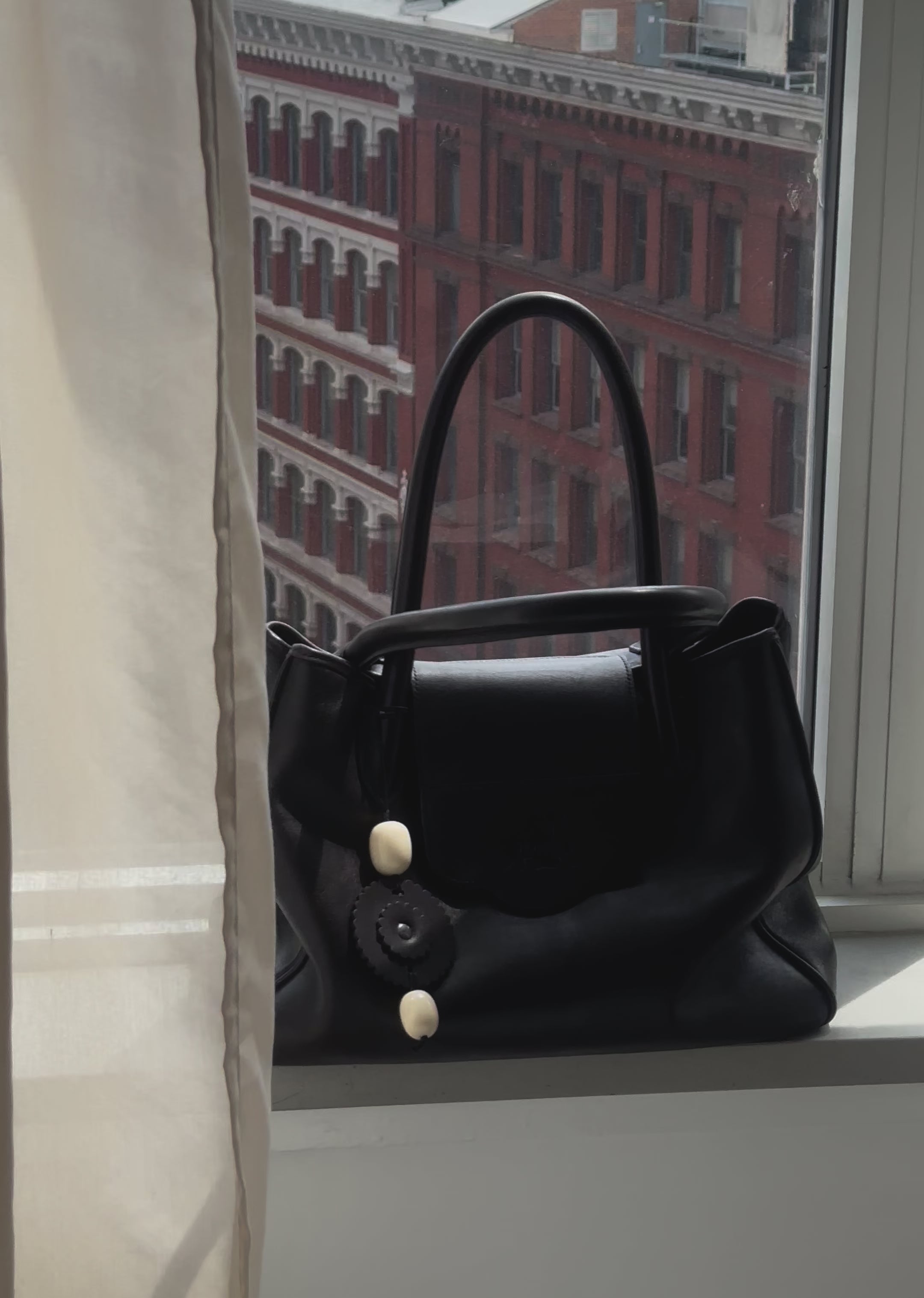 ''...EN SUISSE'' EN ÉBÈNE (L)